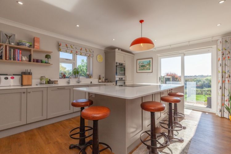 Property photo 1 of 11 266479-Std