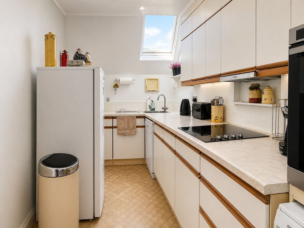 Property photo 3 of 8