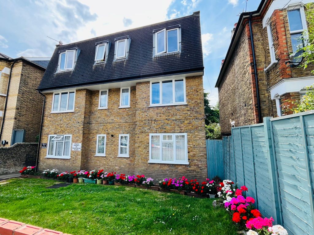 Property photo 1 of 8