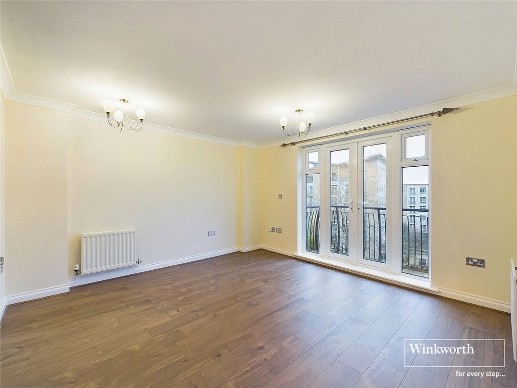 Property photo 2 of 12 Picture No. 24