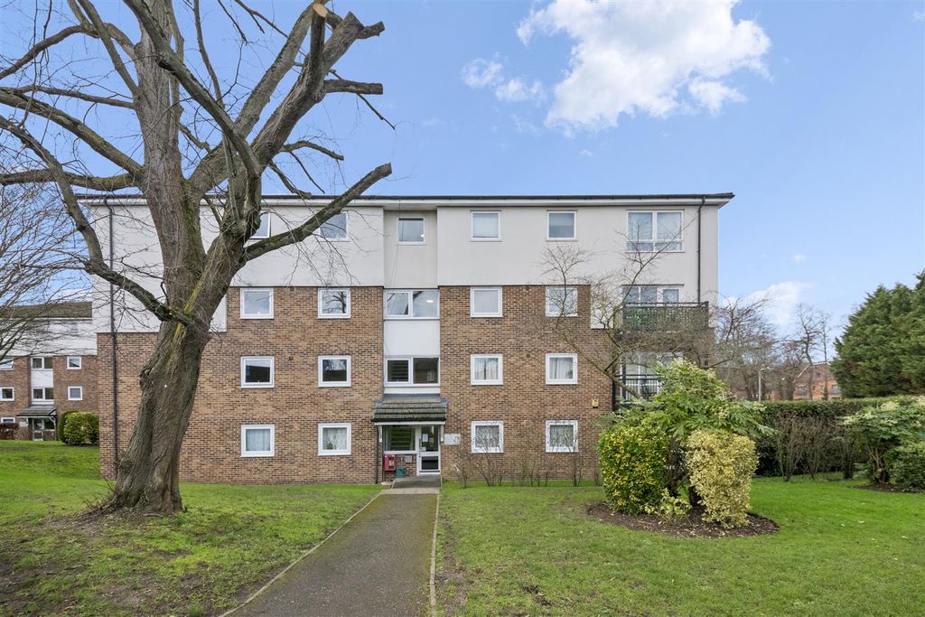 Property photo 3 of 13