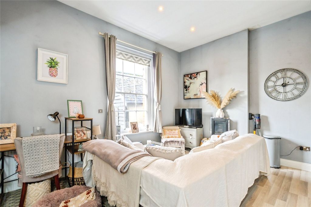 Property photo 2 of 10 Picture No. 16