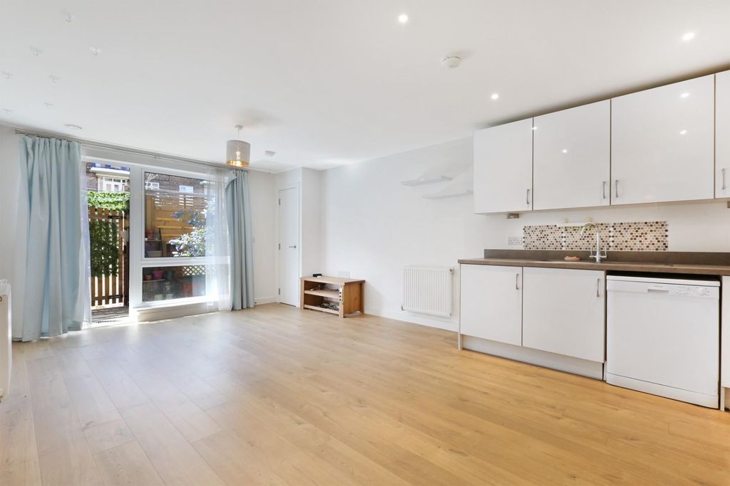 Property photo 1 of 15 Ach_8502.Jpg