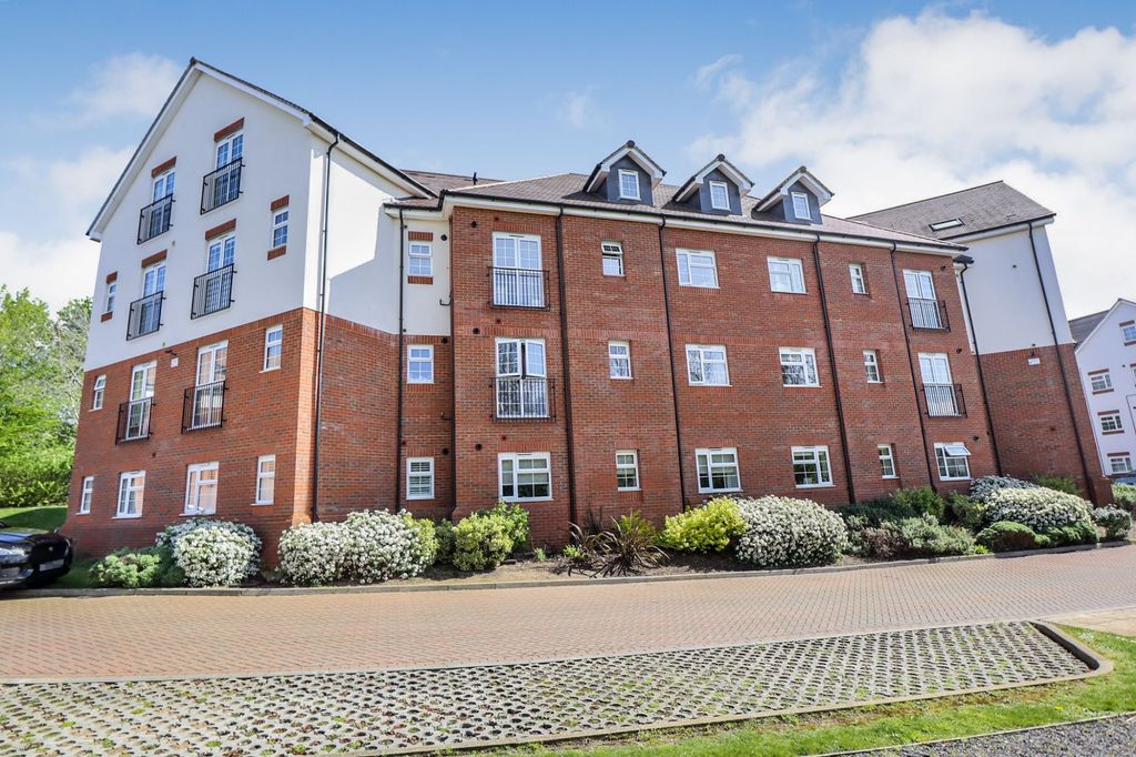 Property photo 1 of 11