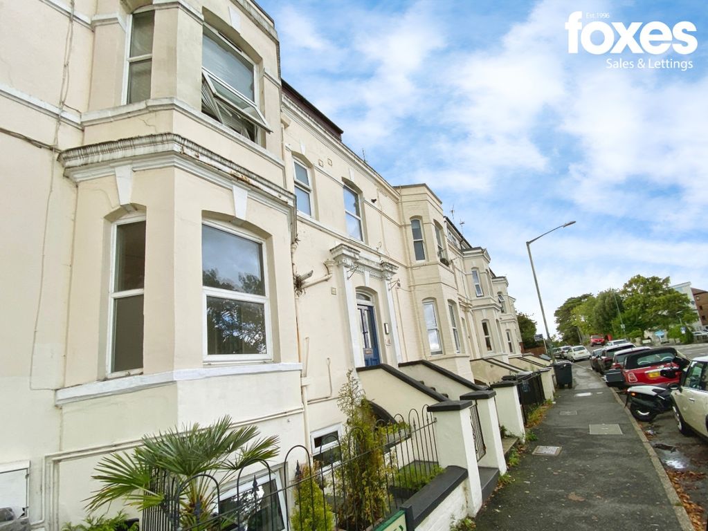 Property photo 1 of 10 4293090