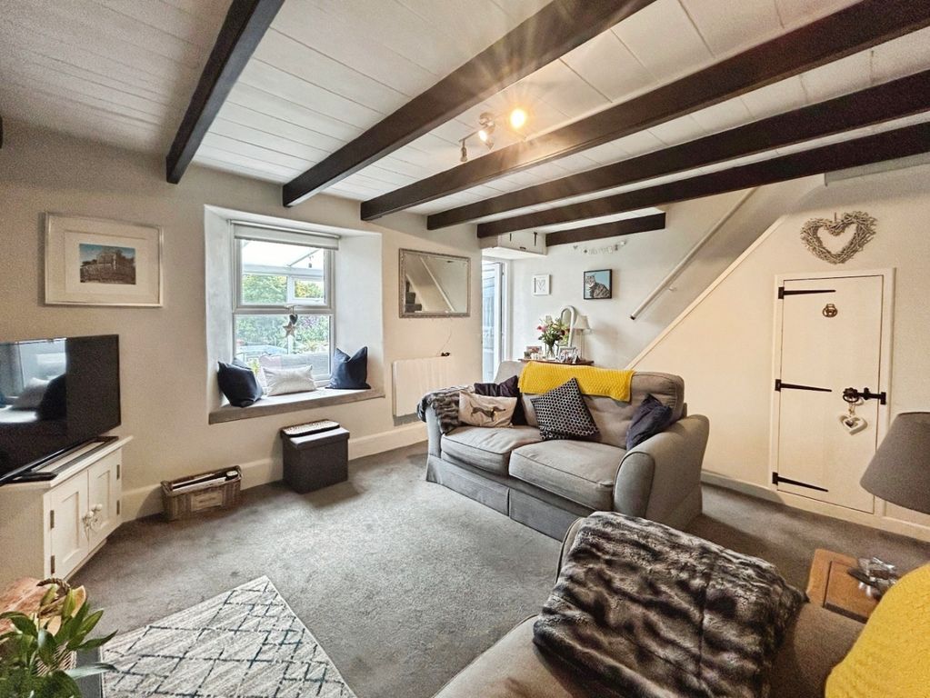 Property photo 3 of 16 4946546