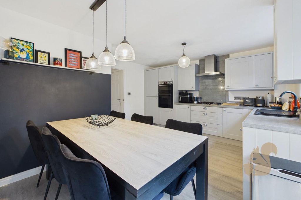 Property photo 2 of 16 Kitchen/Diner