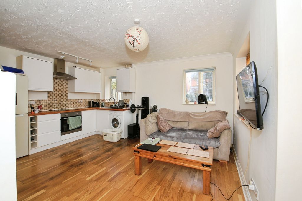 Property photo 2 of 7 Pbox-Img.Jpg