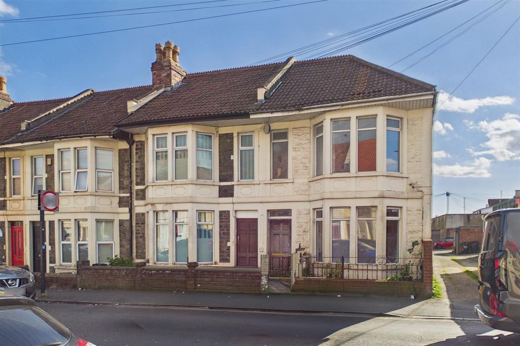 Property photo 1 of 34 1 Toronto Road, Horfield, Bristol Bs7 0Jr | Freeho
