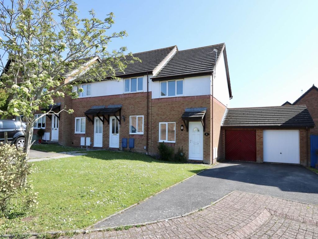 Property photo 1 of 9 Front Aspect