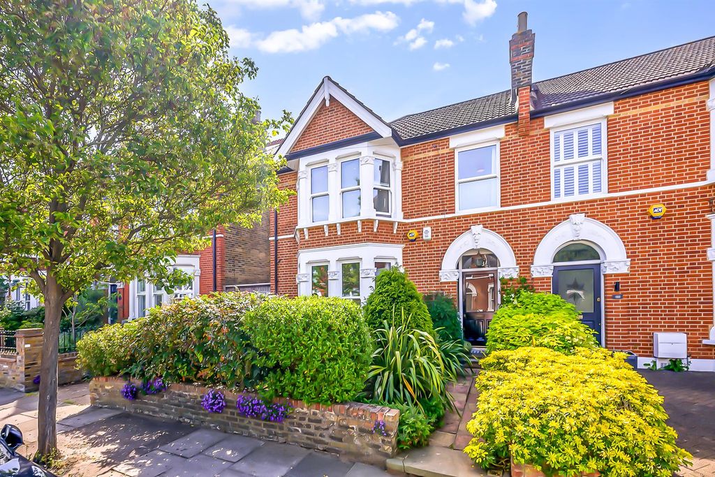 Property photo 1 of 19