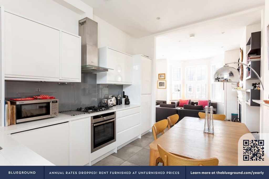 Property photo 3 of 28 Fully Equipped Kitchen