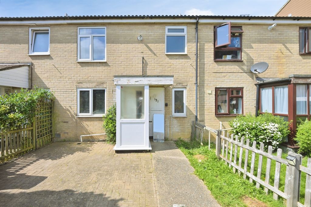 Property photo 1 of 17