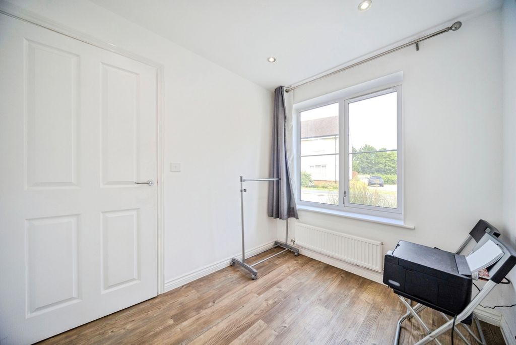 Property photo 2 of 20 Pbox-Img.Jpg
