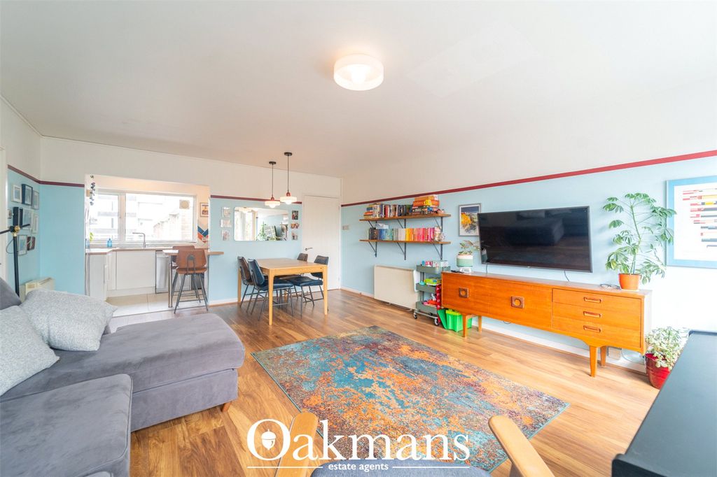 Property photo 1 of 31 Picture No. 19