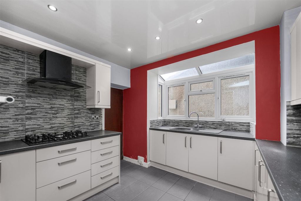 Property photo 3 of 27 Dsc03799.Jpg