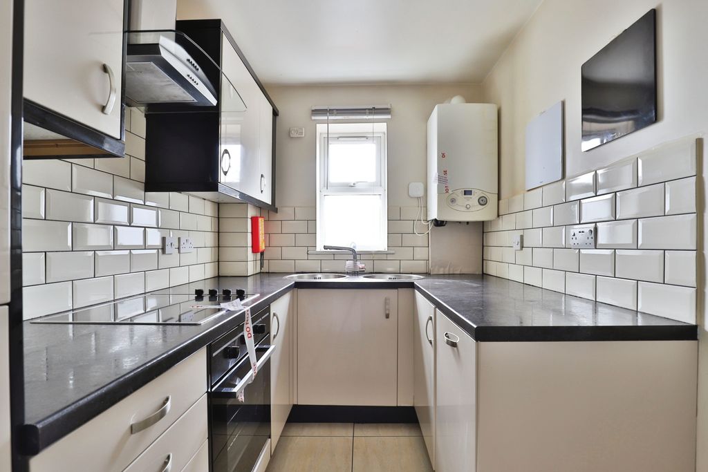 Property photo 3 of 17 Photography