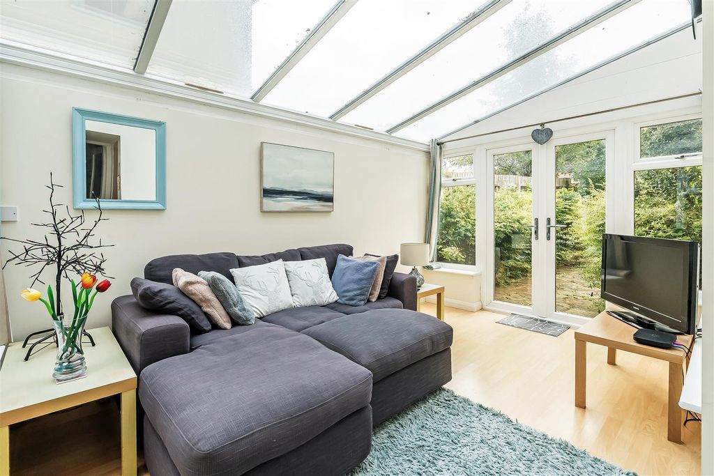 Property photo 3 of 26 3-Ottways-Lane-6.Jpg