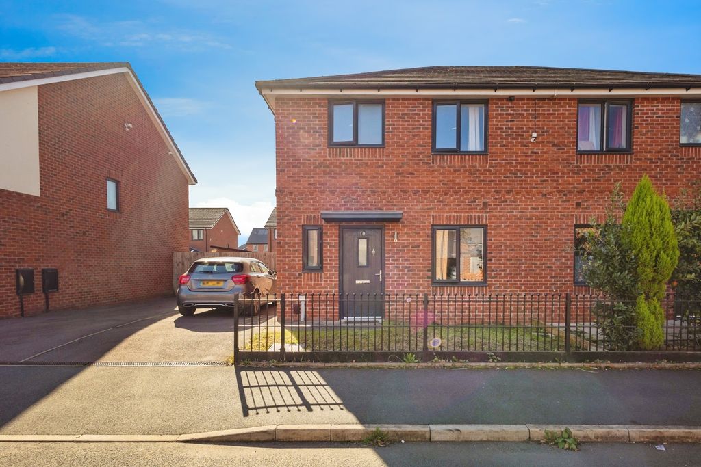 Property photo 1 of 17 Photo