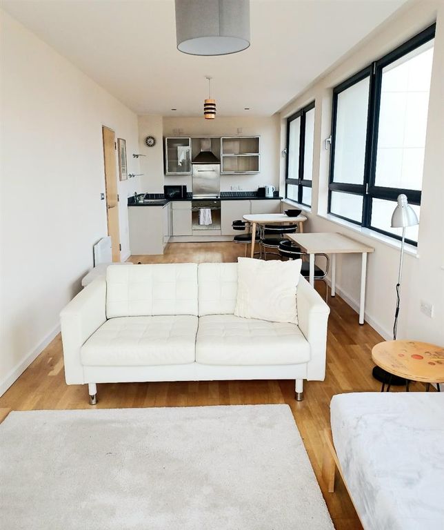 Property photo 3 of 9 2762c6B3-F53B-4056-98Bc-677A802d89F9-1_All_13981.J