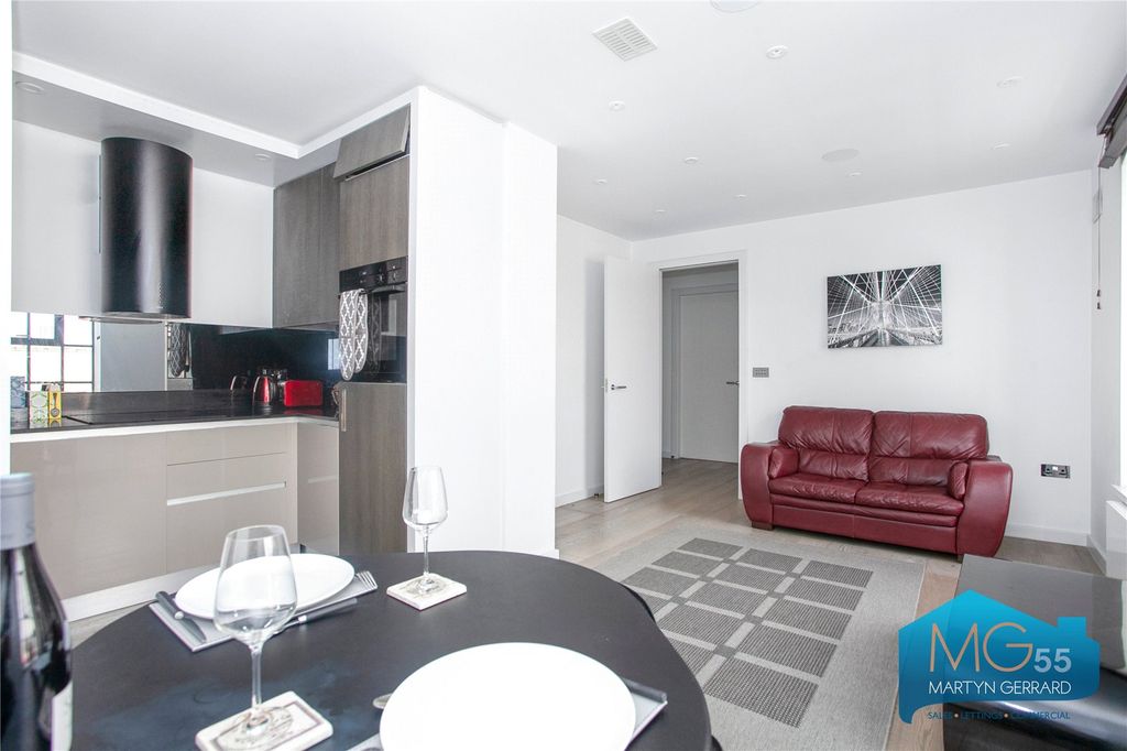 Property photo 2 of 12 Picture No. 03