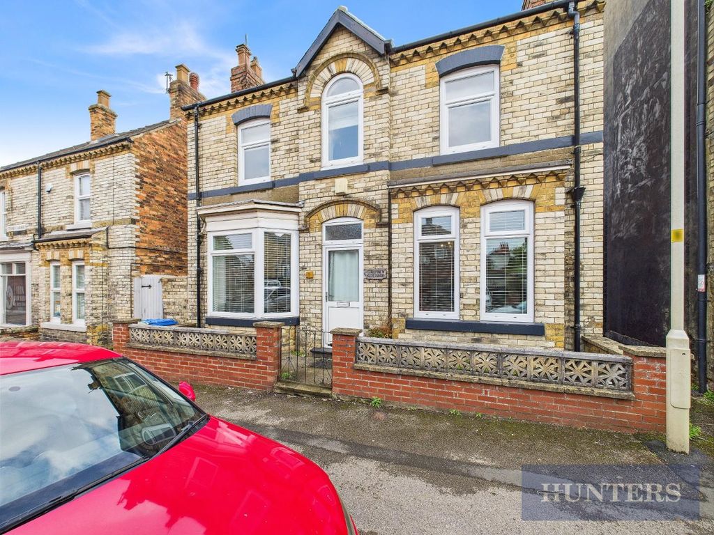 Property photo 1 of 16 Cam05316G0-Pr0160-Still031.Jpg