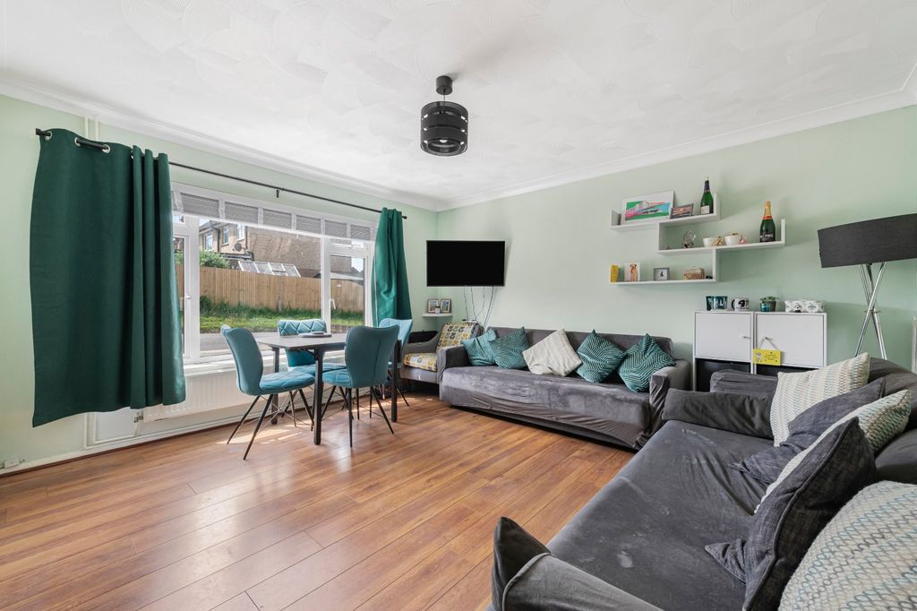 Property photo 1 of 10 Picture No. 07