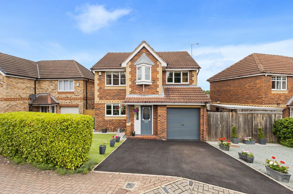 Property photo 1 of 31