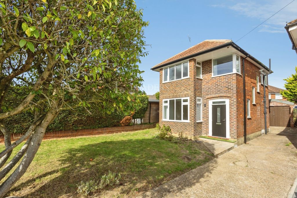 Property photo 1 of 11 External