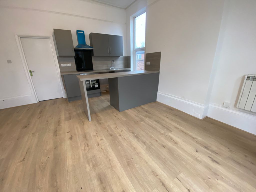 Property photo 3 of 9 Bedroom