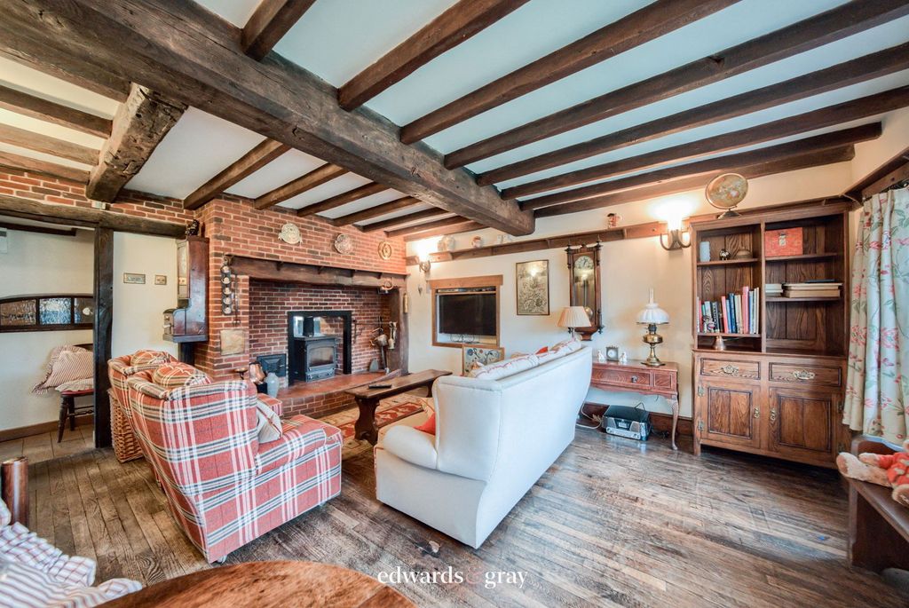 Property photo 2 of 21