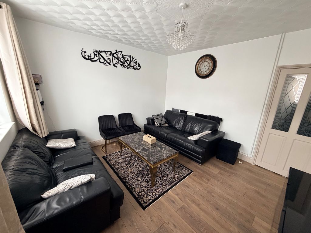 Property photo 2 of 5