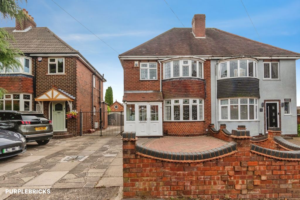 Property photo 1 of 32