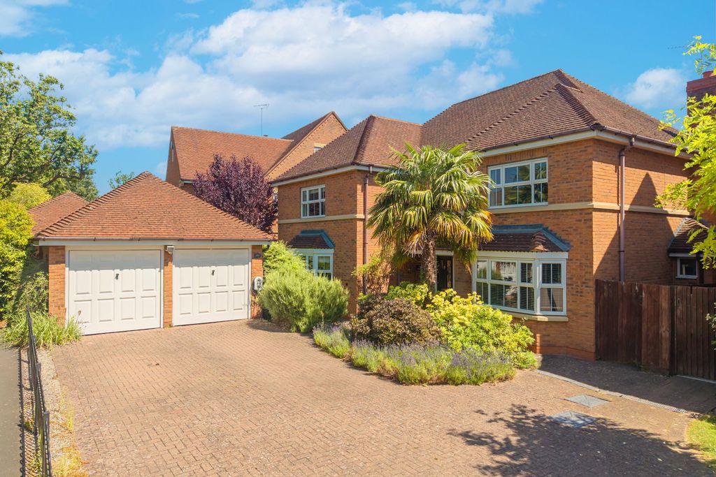 Property photo 1 of 42