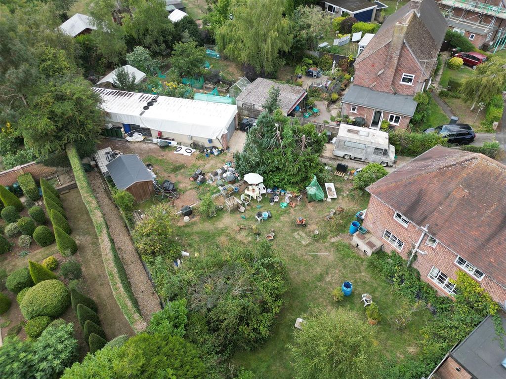 Property photo 2 of 25