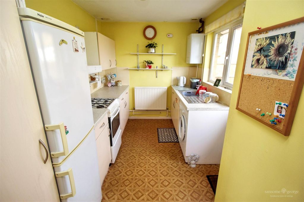 Property photo 2 of 13 Kitchen