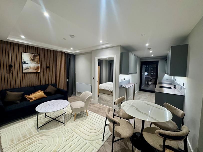 Property photo 3 of 7 Living Room