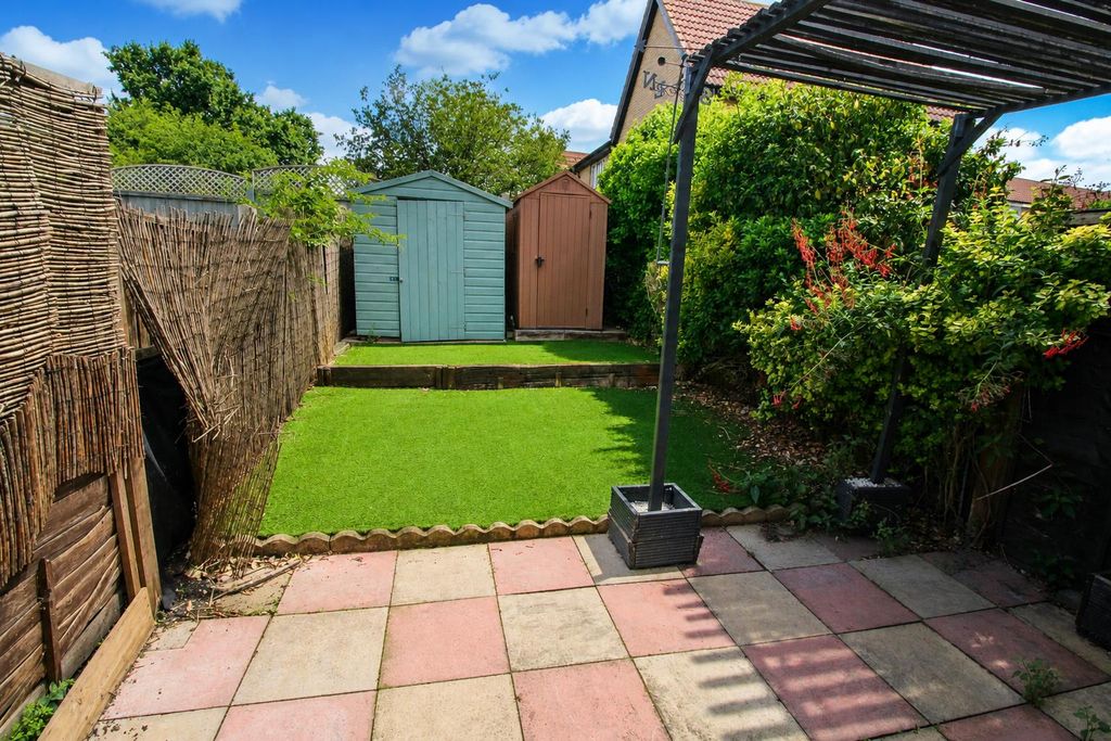 Property photo 3 of 10 Garden.Png