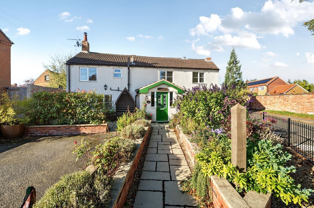 Property photo 1 of 42 1358867-4-68d50Ed6B1608.Jpg