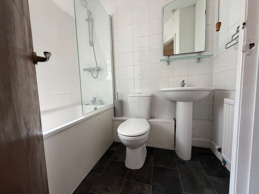 Property photo 1 of 9 Image