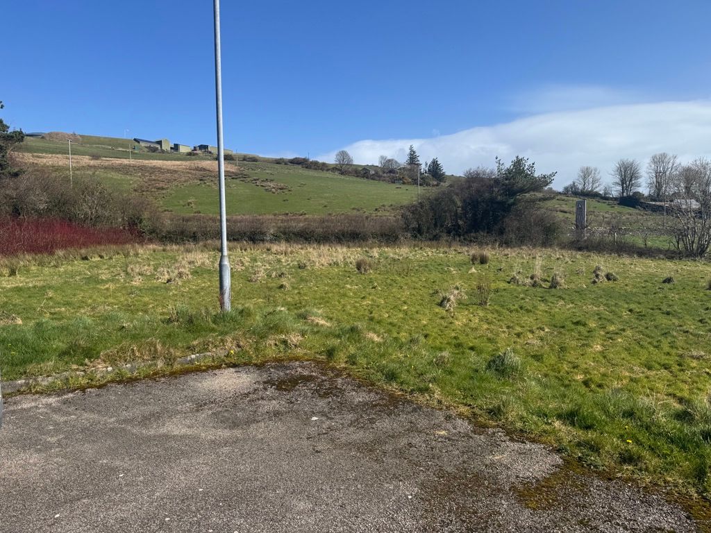 Property photo 1 of 7 Photo 8