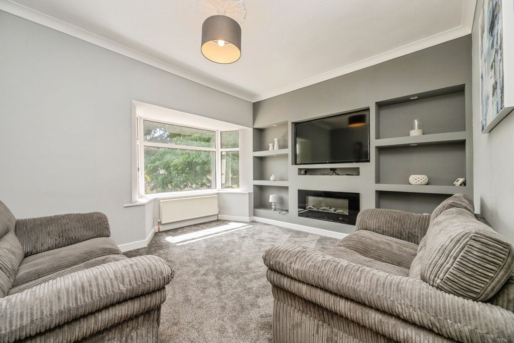 Property photo 2 of 21 Pbox-Img.Jpg