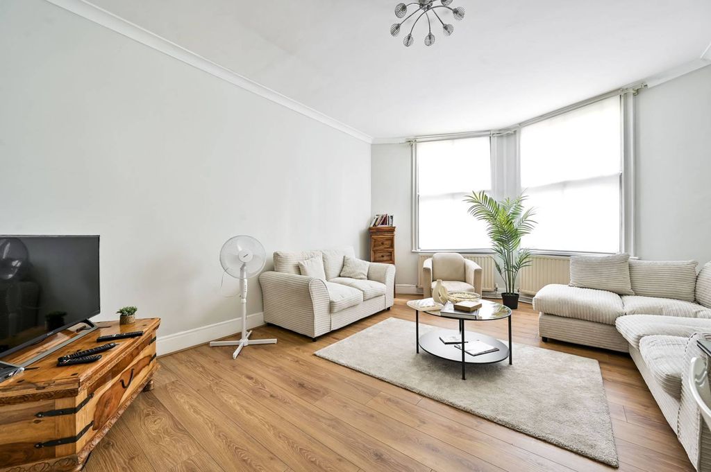 Property photo 1 of 3