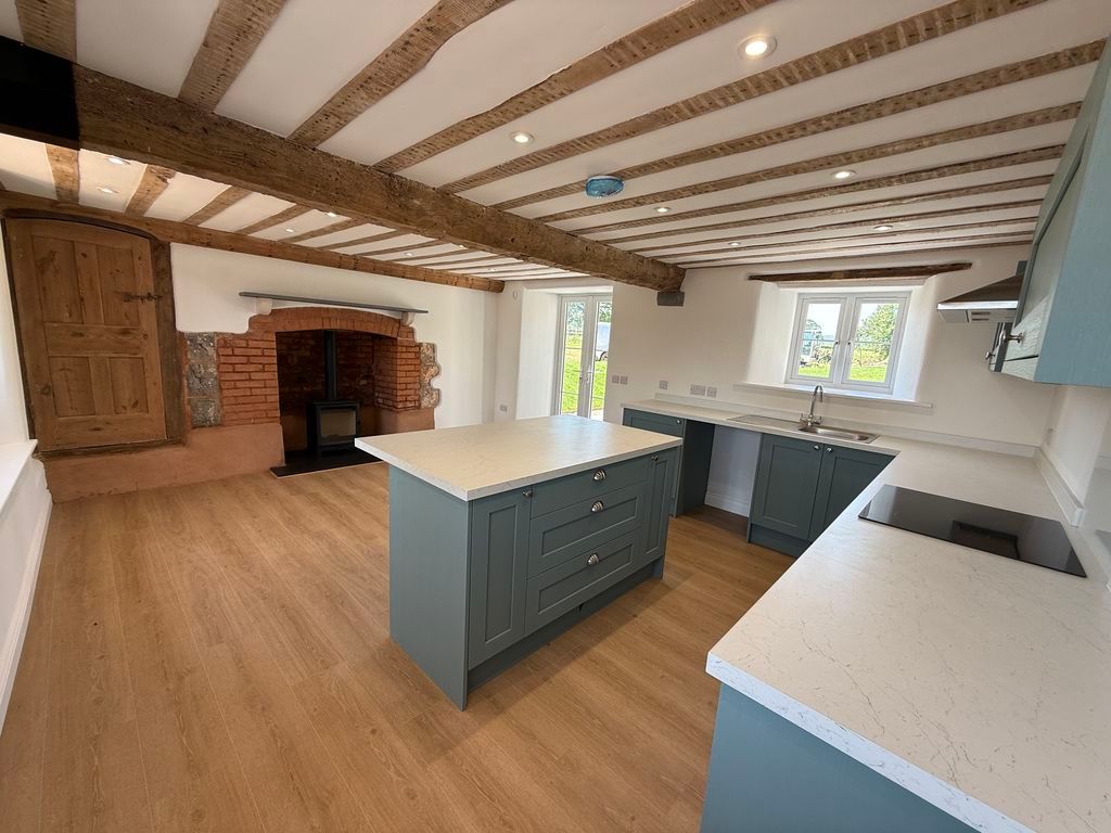 Property photo 2 of 25 Kitchen/Diner