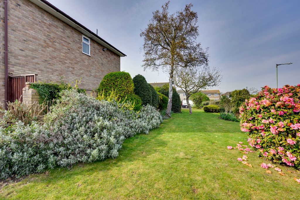 Property photo 3 of 19 Z63_0392