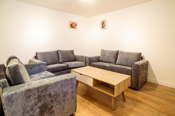 Property photo 1 of 12 9374200.Jpg