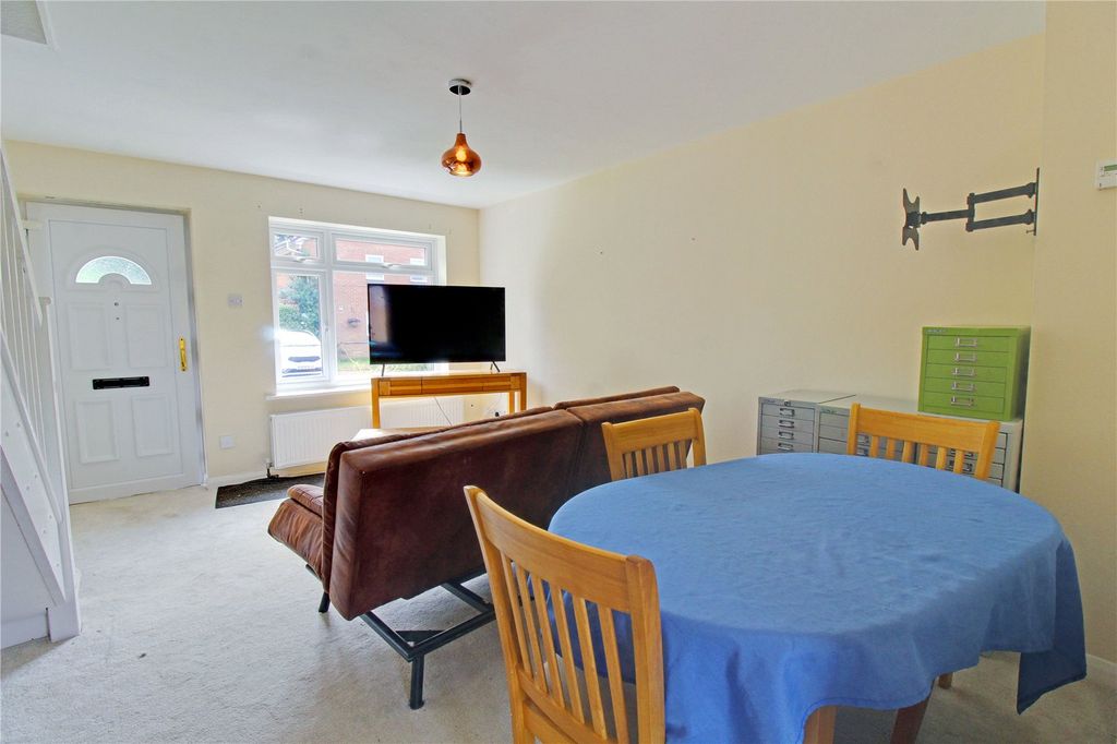 Property photo 3 of 9 3