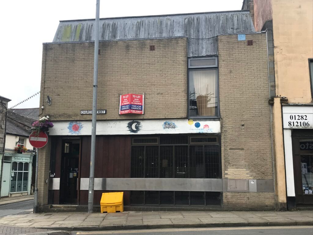 Property photo 1 of 6