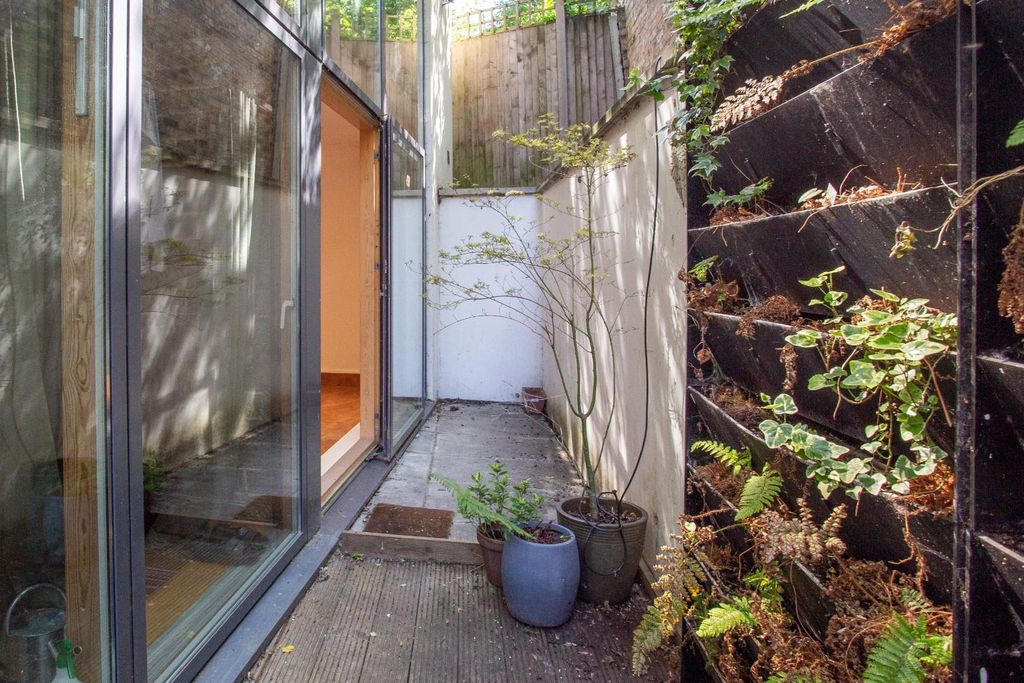 Property photo 3 of 17 Patio