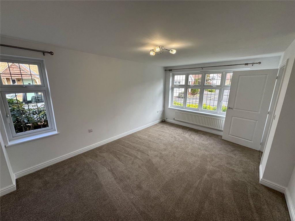 Property photo 2 of 15 Picture No. 19